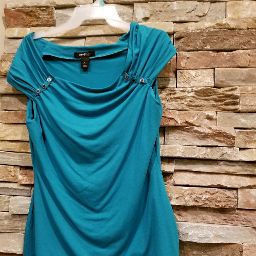 WHBM tee